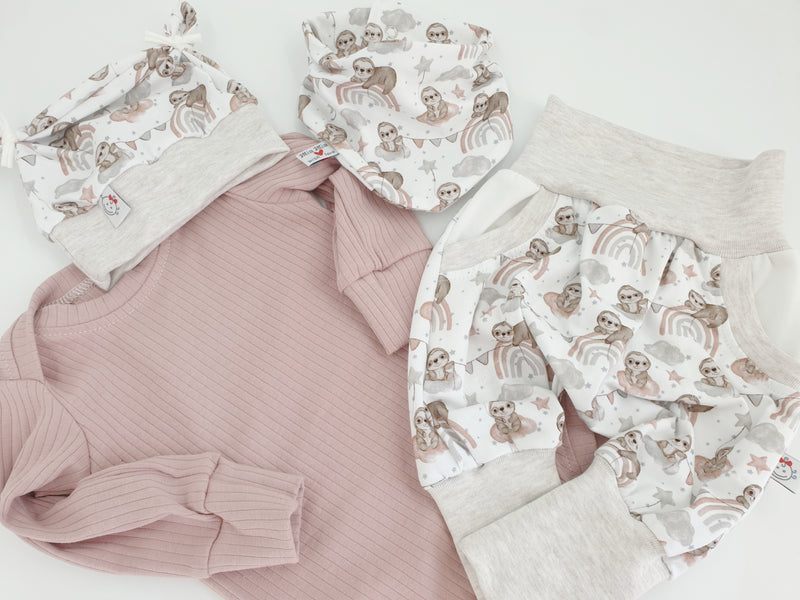 Body kurz und lang ärmelig auch als Baby Set altrosa breite Rippe von Atelier MiaMia